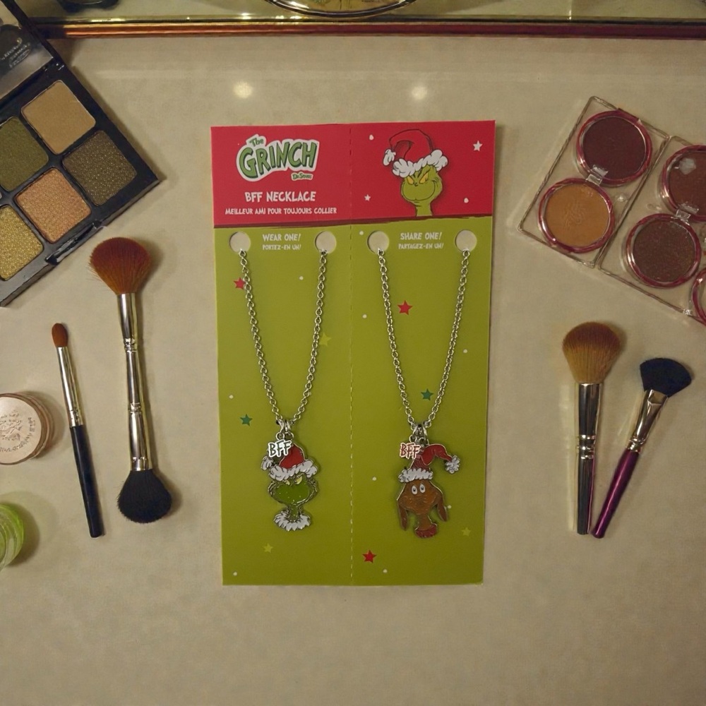 The Grinch BFF Necklace Set